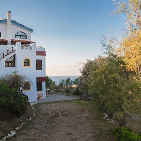 Aparthotel Iliatoras à Agia Pelagia  Extérieur photo