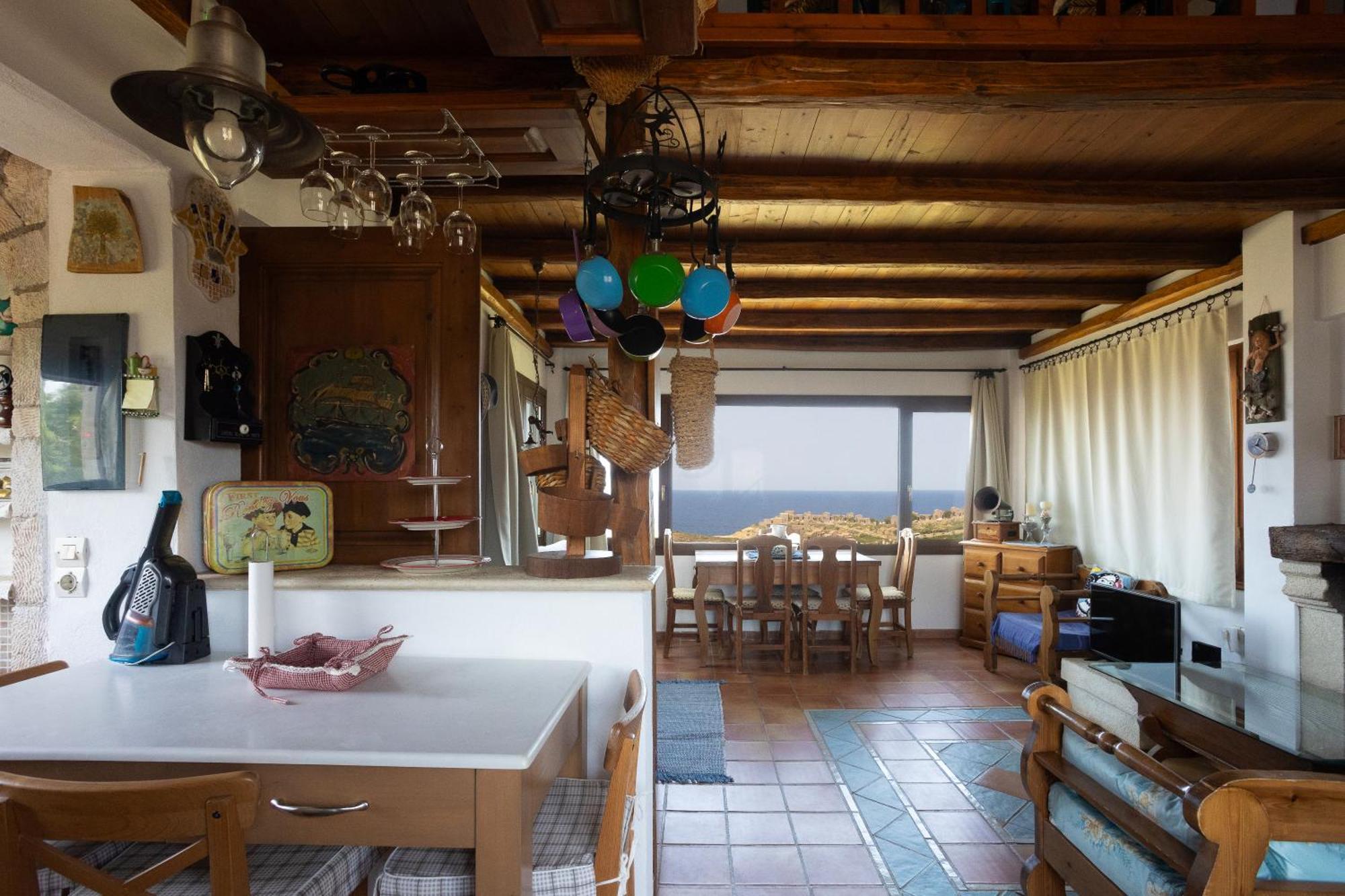 Aparthotel Iliatoras à Agia Pelagia  Extérieur photo
